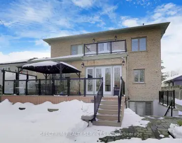 
12 Launch Gate Oak Ridges Lake Wilcox, Richmond Hill 3 beds 4 baths 2 garage $999.999K