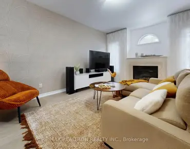 
Bond Cres <a href='https://luckyalan.com/community.php?community=Richmond Hill:Oak Ridges'>Oak Ridges, Richmond Hill</a> 3 beds 3 baths 2 garage $2.488M