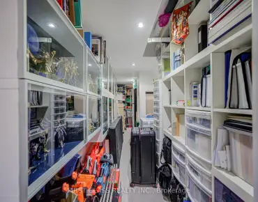 
22 Massachusetts Ln <a href='https://luckyalan.com/community.php?community=Markham:Wismer'>Wismer, Markham</a> 3 beds 3 baths 1 garage $1.05M