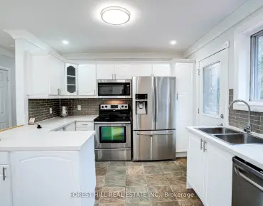 
1240 Wellington St E Bayview Northeast, Aurora 4 beds 3 baths 2 garage $1.168M