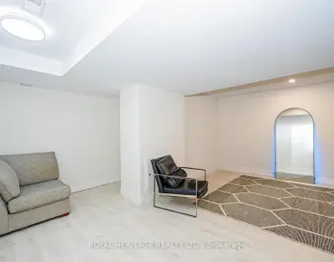 
44 Wigwoss Dr <a href='https://luckyalan.com/community.php?community=Vaughan:East Woodbridge'>East Woodbridge, Vaughan</a> 4 beds 4 baths 2 garage $1.889M