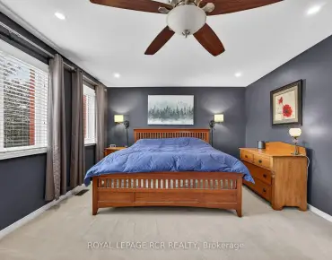 
67 Davis Rd Aurora Highlands, Aurora 3 beds 3 baths  garage $899K