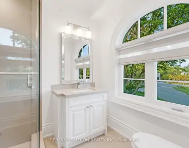 12 Hester Crt Royal Orchard, Markham 4 beds 3 baths 2 garage $1.592M