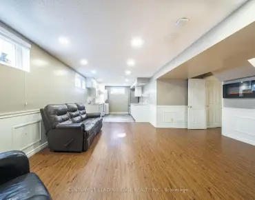 
Maplebank  Stouffville, Whitchurch-Stouffville 4 beds 5 baths 2 garage $1.599M