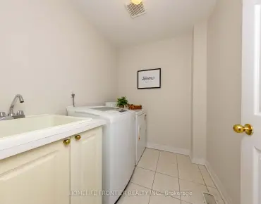 
108 Olde Bayview Ave Oak Ridges Lake Wilcox, Richmond Hill 3 beds 4 baths 1 garage $1.025M