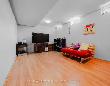 
79 Loire Valley Ave S <a href='https://luckyalan.com/community.php?community=Vaughan:Patterson'>Patterson, Vaughan</a> 3 beds 4 baths 1 garage $1.199M