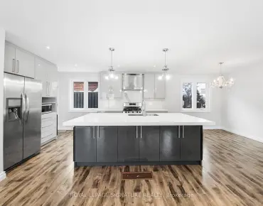 
Flagstone Way Woodland Hill, Newmarket 3 beds 4 baths 2 garage $980K