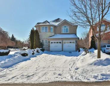 107 Roseborough Cres Uplands, Vaughan 2 beds 2 baths 2 garage $899.9K