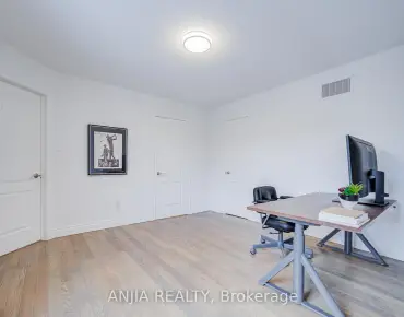 
10 Golden Meadow Dr Wismer, Markham 4 beds 5 baths 2 garage $2.14M
