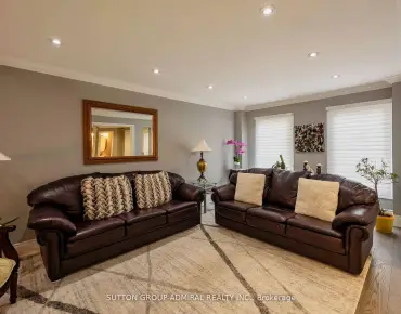 11 Froud Dr Westbrook, Richmond Hill 4 beds 6 baths 2 garage $1.539M