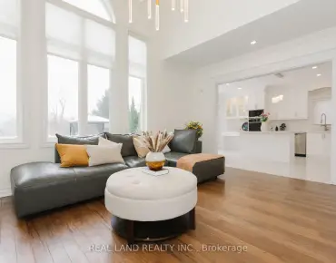 8 Townwood Dr Jefferson, Richmond Hill 3 beds 3 baths 1 garage $1.089M