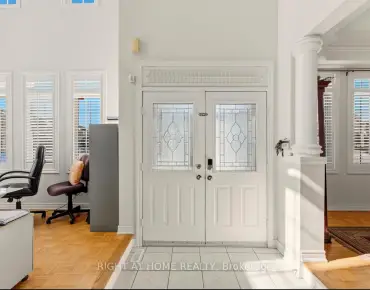 
12 Sand Hill Mews <a href='https://luckyalan.com/community.php?community=Vaughan:Patterson'>Patterson, Vaughan</a> 4 beds 4 baths 1 garage $1.159M