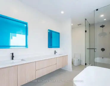 
16 Carriage House Crt Jefferson, Richmond Hill 3 beds 5 baths 2 garage $1.29M