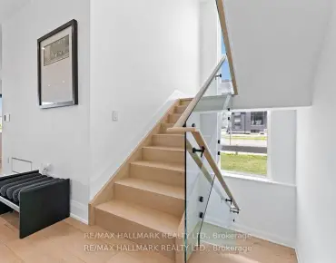 82 Baywell Cres Bayview Wellington, Aurora 3 beds 3 baths 1 garage $899.999K