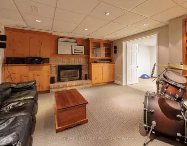 
73 Reansbury Cres <a href='https://luckyalan.com/community.php?community=Markham:Cachet'>Cachet, Markham</a> 4 beds 4 baths 2 garage $1.799M