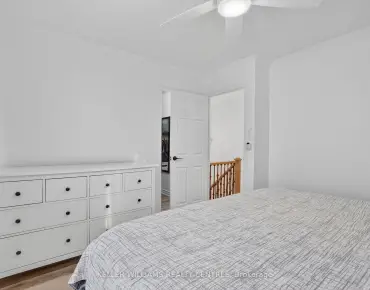 
789 Elgin St Huron Heights-Leslie Valley, Newmarket 3 beds 2 baths  garage $769.9K
