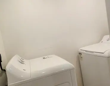 
158 Harbord St <a href='https://luckyalan.com/community.php?community=Markham:Berczy'>Berczy, Markham</a> 3 beds 3 baths 1 garage $1.255M