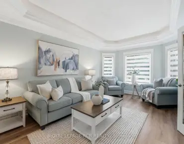 94 Howlett Ave Huron Heights-Leslie Valley, Newmarket 4 beds 3 baths 2 garage $949K