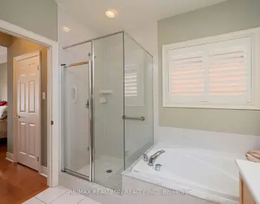 
49 Fred Silvester Rd Stouffville, Whitchurch-Stouffville 3 beds 3 baths 1 garage $999.8K