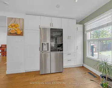 
47 Wootten Way N Markham Village, Markham 4 beds 2 baths 1 garage $1.088M