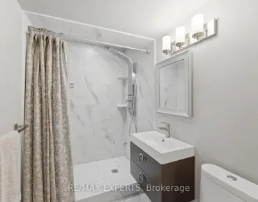 104 Eagle St Central Newmarket, Newmarket 2 beds 1 baths 1 garage $1.35M