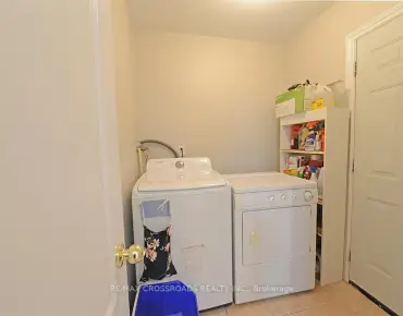 48 Ayhart St Wismer, Markham 4 beds 4 baths 1 garage $1.17M