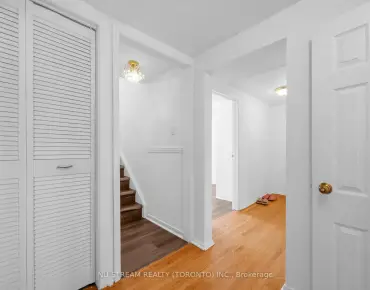 58 Highland Park Blvd <a href='https://luckyalan.com/community.php?community=Markham:Grandview'>Grandview, Markham</a> 4 beds 5 baths 2 garage $2.299M