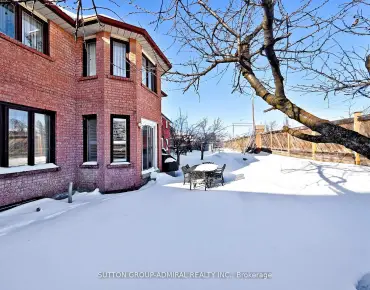 31 Mulholland Dr Beverley Glen, Vaughan 4 beds 4 baths 2 garage $1.998M