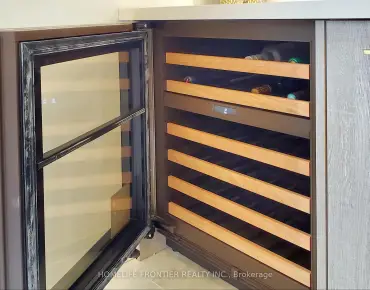 
21 Beth Ave Jefferson, Richmond Hill 4 beds 4 baths 2 garage $1.479M