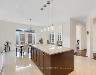 75 Corkwood Cres Maple, Vaughan 3 beds 2 baths 1 garage $1.078M