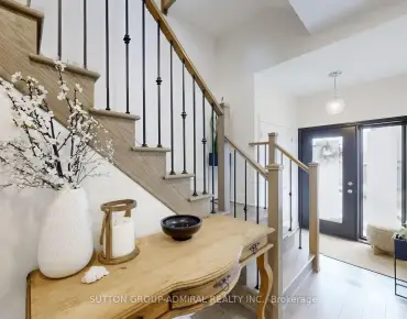 
208 Cabernet Rd <a href='https://luckyalan.com/community.php?community=Vaughan:Patterson'>Patterson, Vaughan</a> 3 beds 4 baths 1 garage $899K