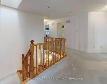 
11 Dancer's Dr <a href='https://luckyalan.com/community.php?community=Markham:Angus Glen'>Angus Glen, Markham</a> 3 beds 4 baths 2 garage $1.178M