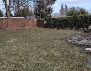 73 Beaverton Rd S <a href='https://luckyalan.com/community.php?community=Richmond Hill:Crosby'>Crosby, Richmond Hill</a> 2 beds 2 baths 1 garage $990K
