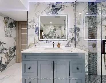 
38 Helmsdale Ave <a href='https://luckyalan.com/community.php?community=Vaughan:Maple'>Maple, Vaughan</a> 4 beds 4 baths 2 garage $1.729M