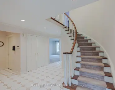 
11 Chao Cres <a href='https://luckyalan.com/community.php?community=Richmond Hill:Oak Ridges'>Oak Ridges, Richmond Hill</a> 3 beds 4 baths 1 garage $899.999K