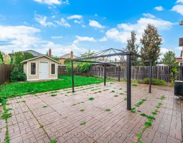 
Avro  <a href='https://luckyalan.com/community.php?community=Vaughan:Maple'>Maple, Vaughan</a> 4 beds 4 baths 2 garage $1.359M