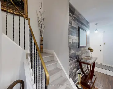 
64 Colleen St <a href='https://luckyalan.com/community.php?community=Vaughan:Crestwood-Springfarm-Yorkhill'>Crestwood-Springfarm-Yorkhill, Vaughan</a> 3 beds 4 baths 1 garage $888.888K