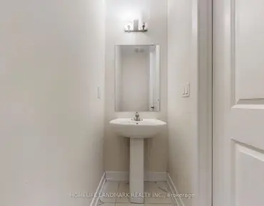 
16 Carriage House Crt Jefferson, Richmond Hill 3 beds 5 baths 2 garage $1.488M