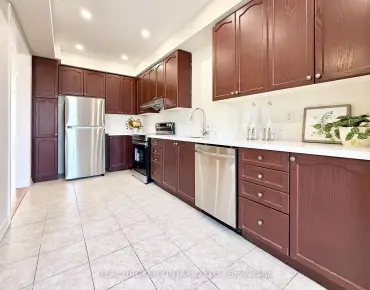 18 Teasel Way <a href='https://luckyalan.com/community.php?community=Markham:Unionville'>Unionville, Markham</a> 4 beds 5 baths 2 garage $1.389M