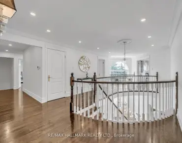 
87 Autumn Way Aurora Heights, Aurora 4 beds 4 baths 2 garage $1.299M