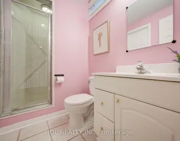 
12 Winisk St Jefferson, Richmond Hill 3 beds 3 baths 1 garage $1.13M