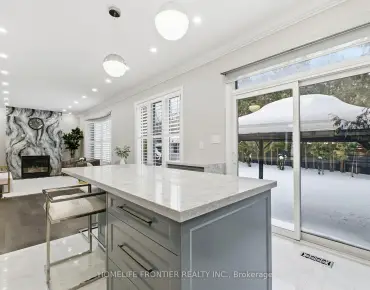 107 Mynden Way Woodland Hill, Newmarket 3 beds 4 baths 2 garage $1.2M
