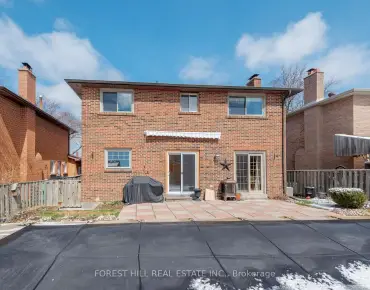 10 THOMAS FRISBY JR Cres Victoria Square, Markham 2 beds 3 baths 1 garage $899K