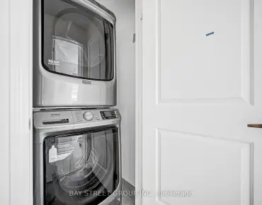 10 THOMAS FRISBY JR Cres Victoria Square, Markham 2 beds 3 baths 1 garage $899K