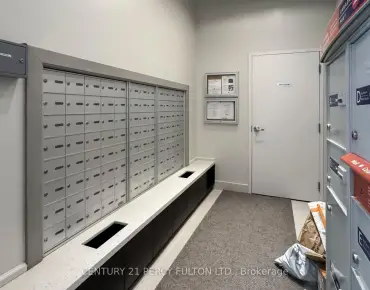 31 Weekes Ave <a href='https://luckyalan.com/community_CN.php?community=Richmond Hill:Oak Ridges'>Oak Ridges, Richmond Hill</a> 4 beds 4 baths 2 garage $1.449M