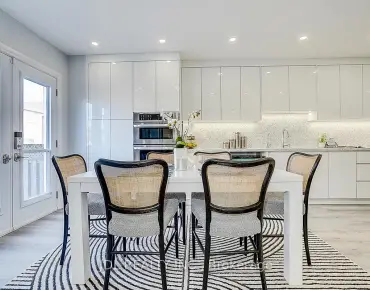 
55 Hollybush Dr <a href='https://luckyalan.com/community.php?community=Vaughan:Maple'>Maple, Vaughan</a> 3 beds 4 baths 1 garage $1.08M