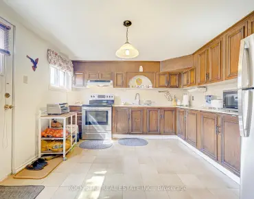 43 Rockwood Cres Beverley Glen, Vaughan 4 beds 4 baths 2 garage $1.7M