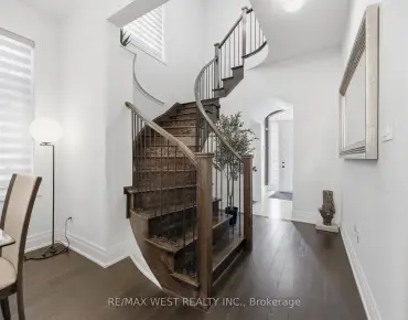 43 Rockwood Cres Beverley Glen, Vaughan 4 beds 4 baths 2 garage $1.7M