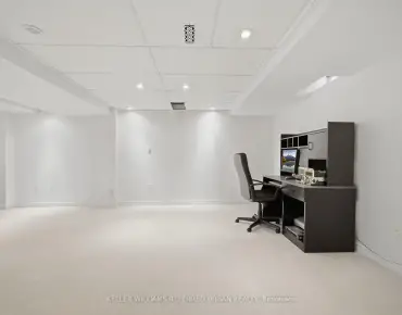 
138 Princeton Gate <a href='https://luckyalan.com/community.php?community=Vaughan:Maple'>Maple, Vaughan</a> 4 beds 4 baths 2 garage $1.389M