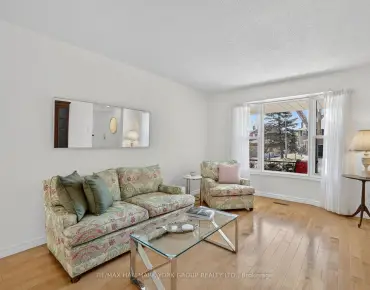 30 Moffat Cres Aurora Heights, Aurora 4 beds 4 baths 2 garage $1.299M